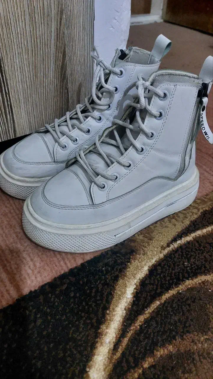 اسپرت دخترانه|کفش و لباس بچه|ارومیه, |دیوار