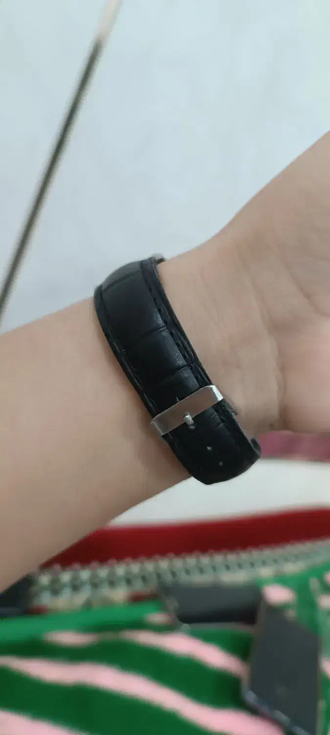 ساعت omax قدیمی|ساعت|نجفآباد, یزدانشهر|دیوار