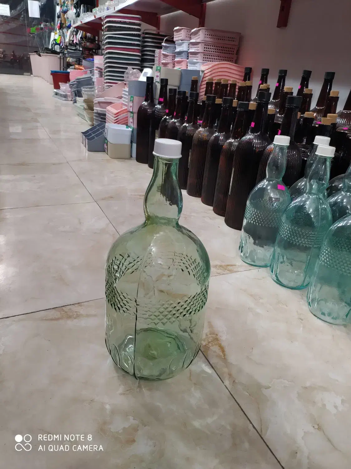 بطری شیشه ای پنج لیتری|ظروف نگهدارنده، پلاستیکی، یک‌بارمصرف|دزفول, |دیوار
