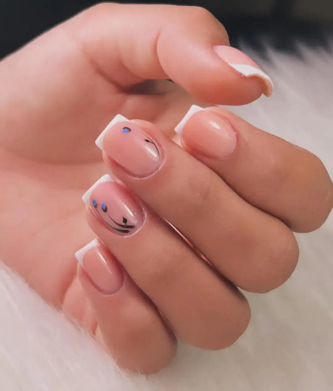 کاشت و ترمیم ناخن با هزینه۱۵۰|خدمات آرایشگری و زیبایی|رشت, کوی فکوری|دیوار