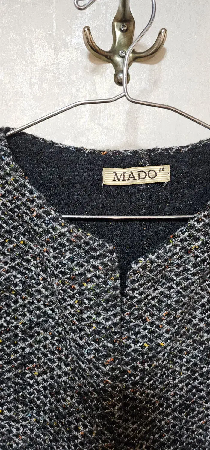 پالتو زمستانی|لباس|شاهین‌شهر, بوستان حافظ|دیوار