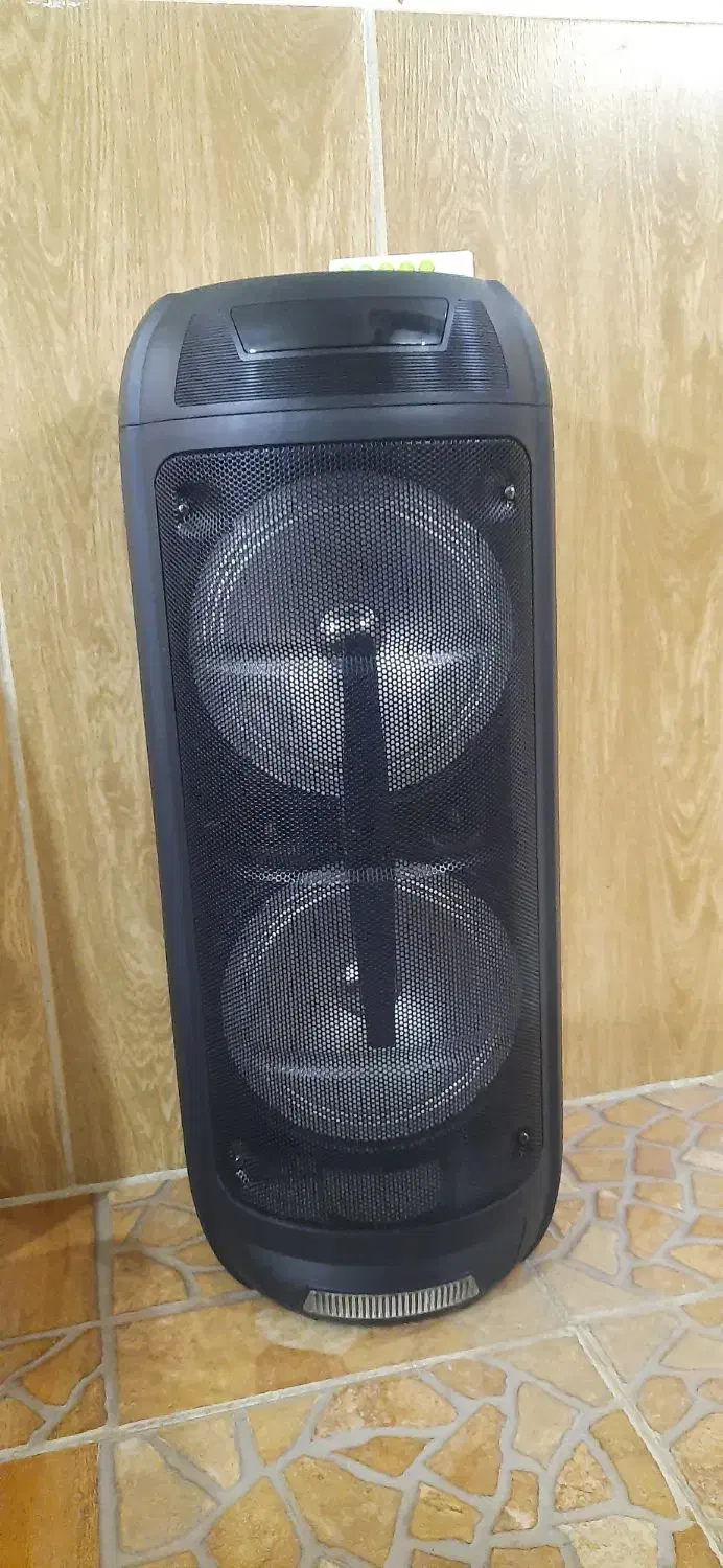 اسپیکر و میکروفون|صوتی و تصویری|تربتحیدریه, بهزیستی|دیوار