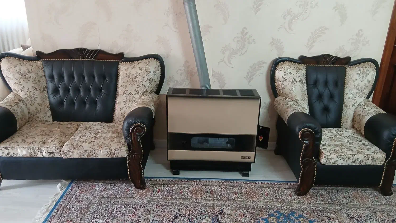 مبل ۷ نفره|مبلمان خانگی و میز عسلی|لاهیجان, کوی خزر|دیوار