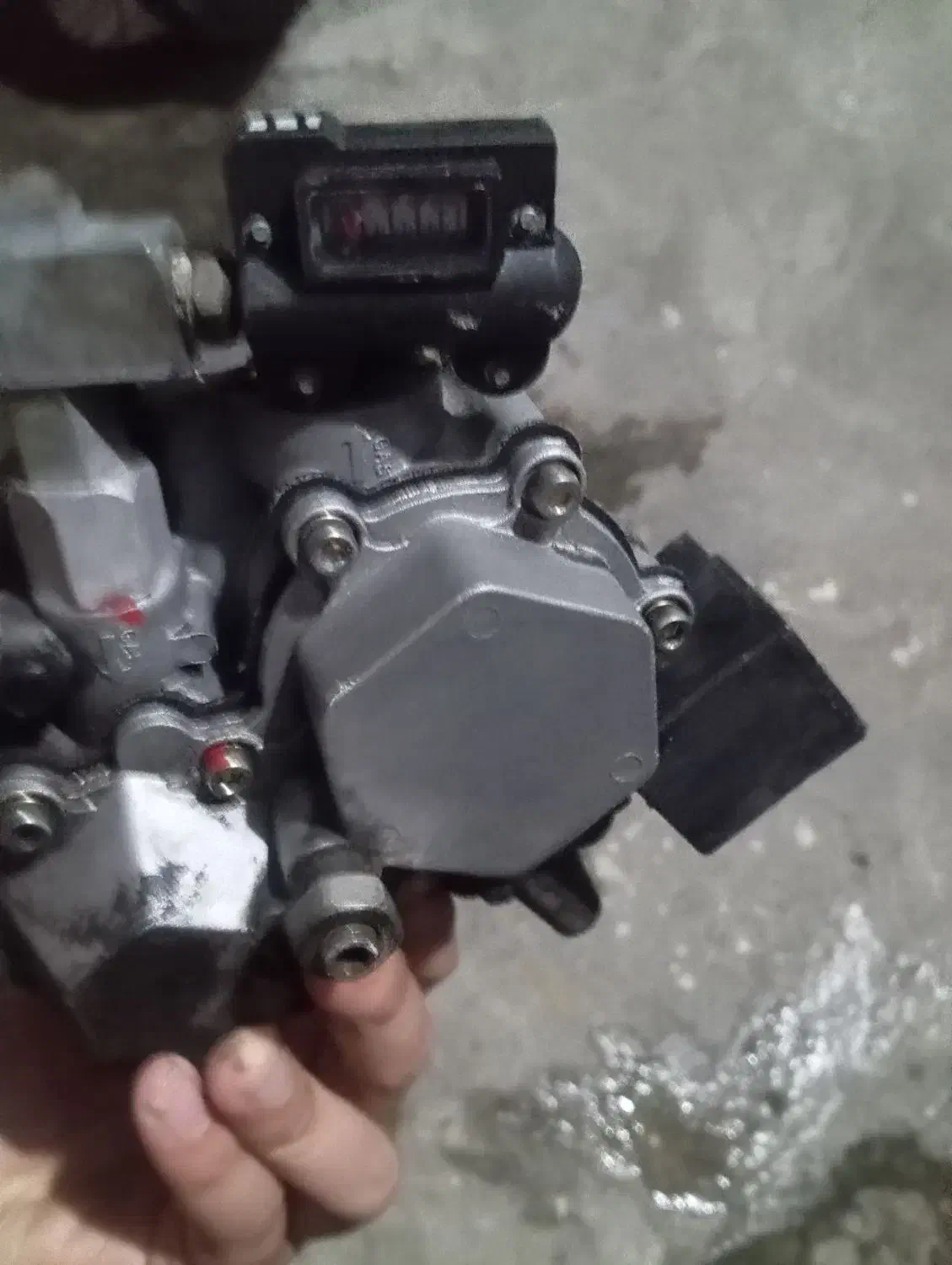 کپسول سی ان جی سالم درحد با ریگلاتور و پایه|قطعات یدکی و لوازم جانبی|بندر انزلی, کوی آزادگان|دیوار