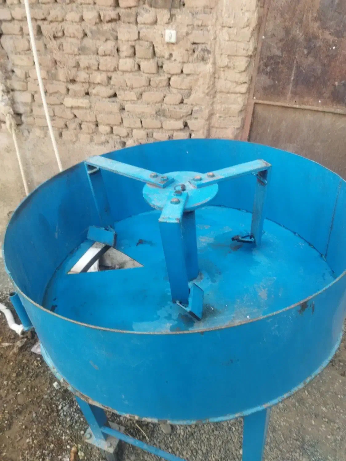 دستگاه بلوکه زنی (سبک)|ماشین‌آلات صنعتی|سبزوار, ابارش|دیوار