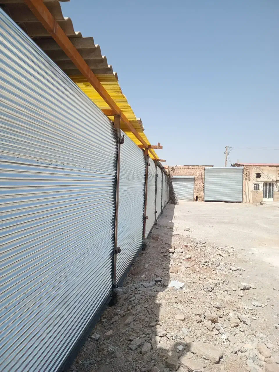 گاراژ بحر بلوار شهروند چندتا مغازه اجاره ای موجوده|اجارهٔ مغازه و غرفه|قم, پردیسان|دیوار