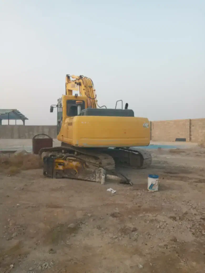 بیل مکانیکی زنجیری دلتا 2012|خودرو سنگین|تبریز, |دیوار