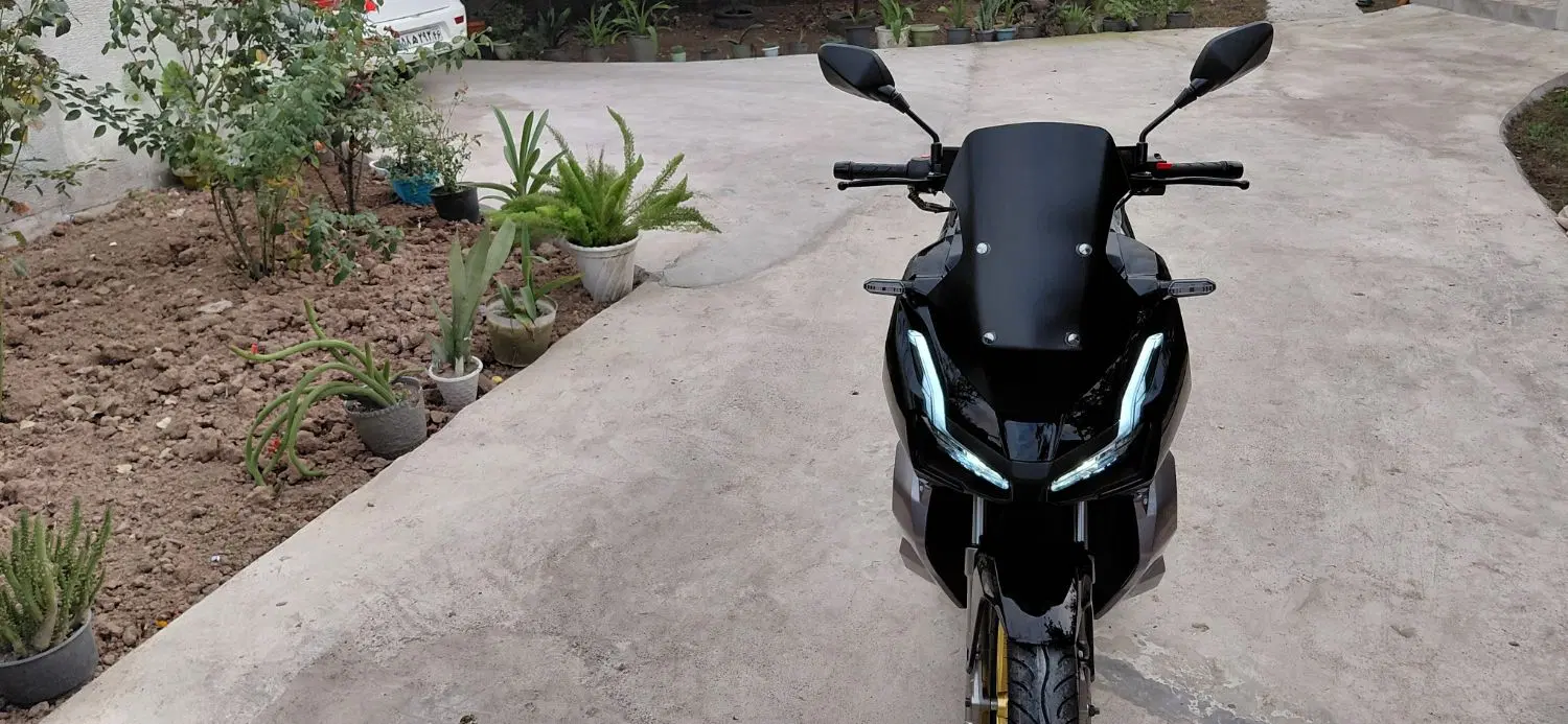 adv150|موتورسیکلت|رشت, هلال احمر|دیوار