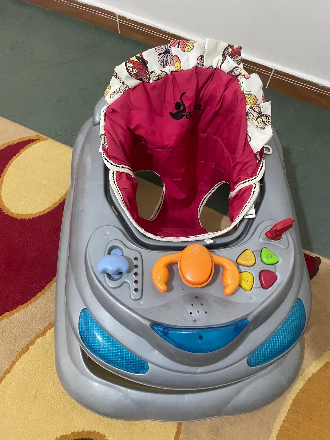 گهواره و روروک نوزاد|کالسکه و لوازم جانبی|خرم‌آباد, |دیوار