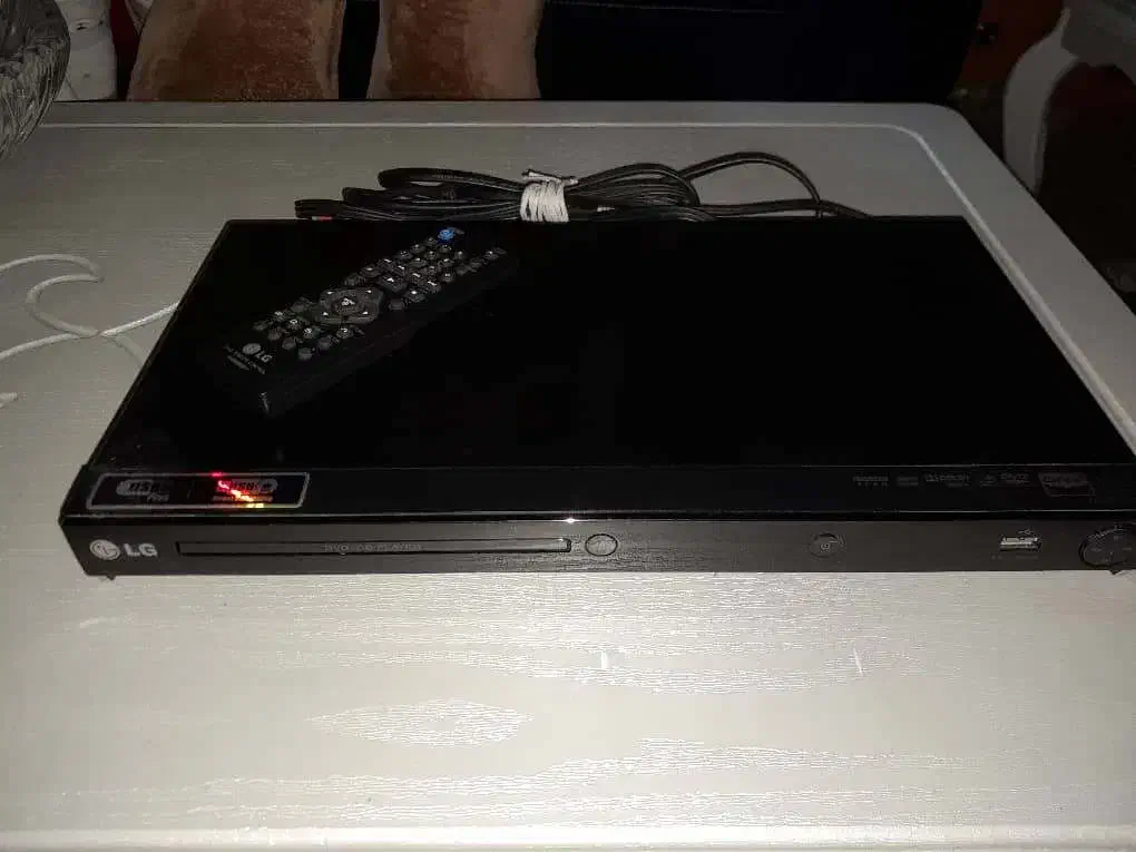 دستگاه دیجیتال و دستگاهDVD|پخش‌کننده DVD و ویدیو|رشت, آب آسیاب|دیوار