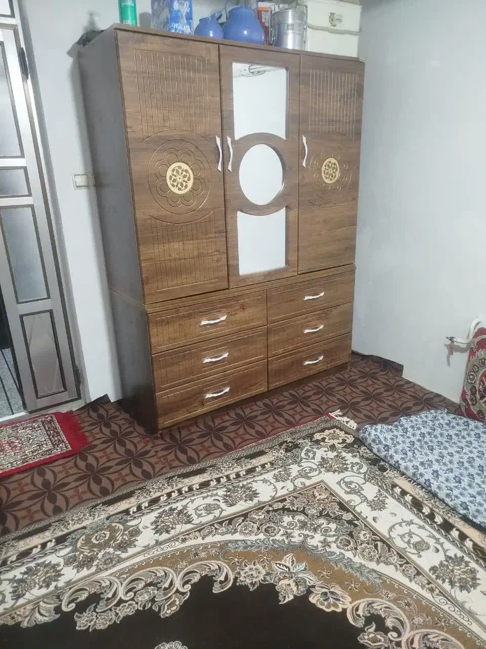 دراور کمد دار همرا یک باکس|جاکفشی، کمد، دراور|رانکوه, |دیوار