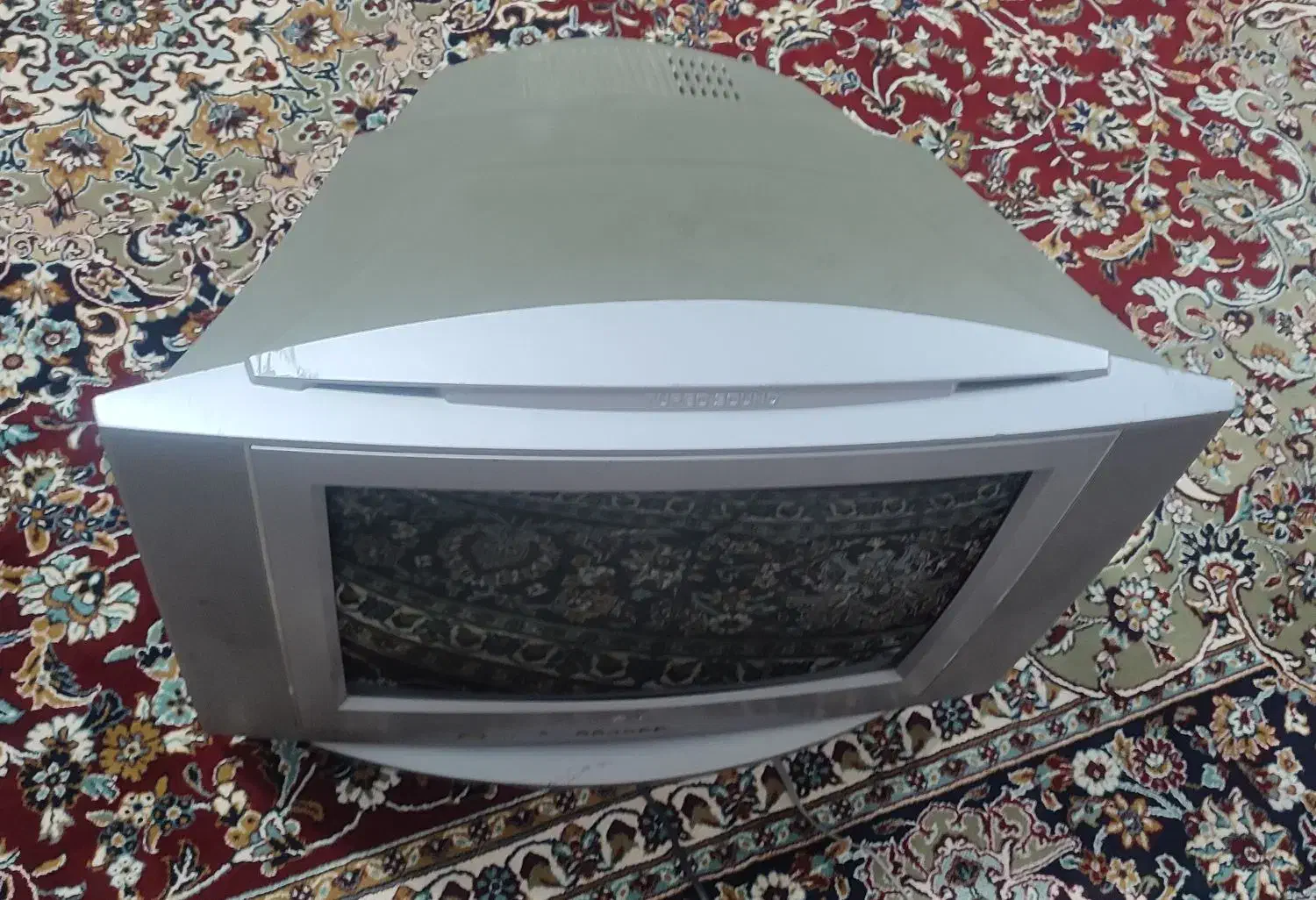 تلویزیون قدیمی LG|تلویزیون و پروژکتور|تربت‌حیدریه, میدان مرکزی|دیوار