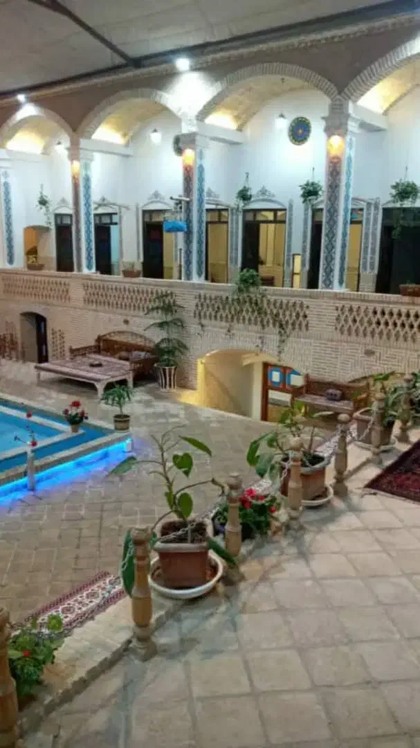 اقامتگاه سنتی هزاردستان آران و بیدگل|اجارهٔ کوتاه‌مدت آپارتمان و سوئیت|اصفهان, جنیران (لادان)|دیوار