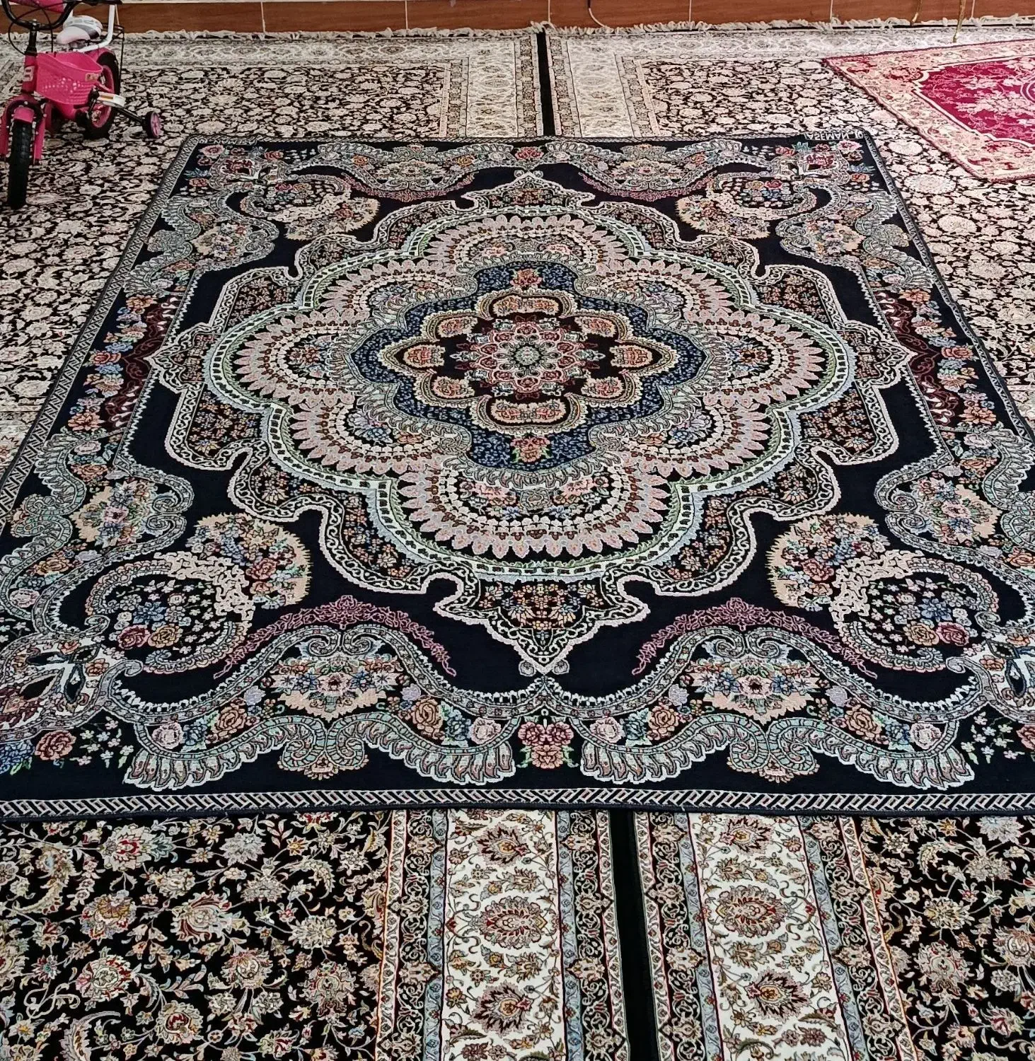 رو فرشی زرکدار یزد  ۹ متری|روفرشی|دورود, |دیوار