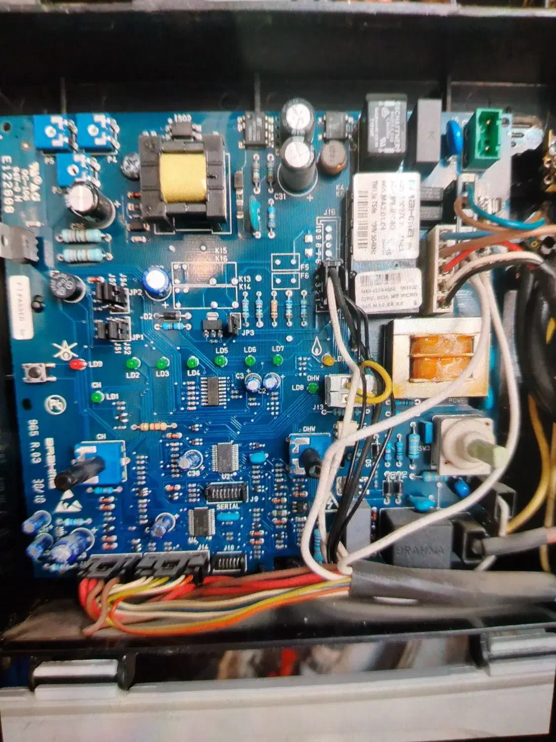 نصب و تعمیر پکیج و کلرگازی|خدمات پیشه و مهارت|دهگلان, |دیوار