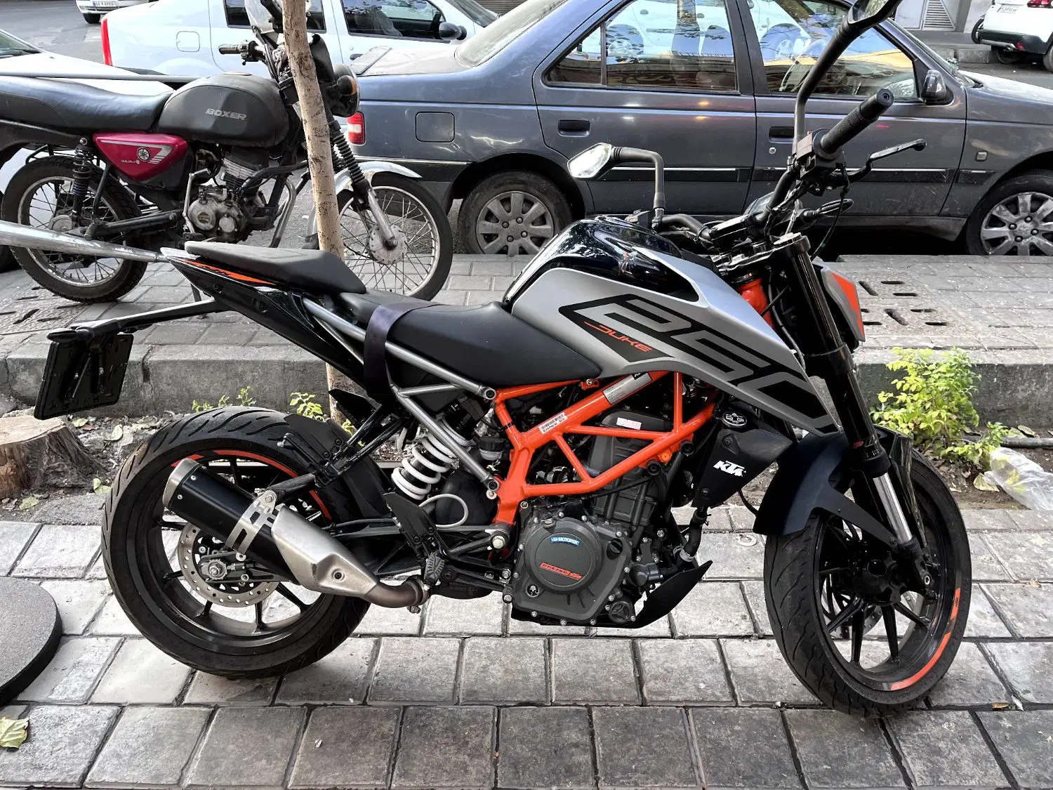 کی تی ام دوک ۲۵۰ ktm duke کم کار مدل ۴۰۲|موتورسیکلت|تهران, مخصوص|دیوار