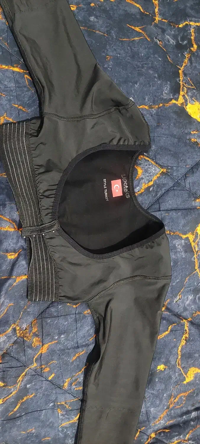 گن بازو بعد جراحی|لباس|قم, نیروگاه|دیوار