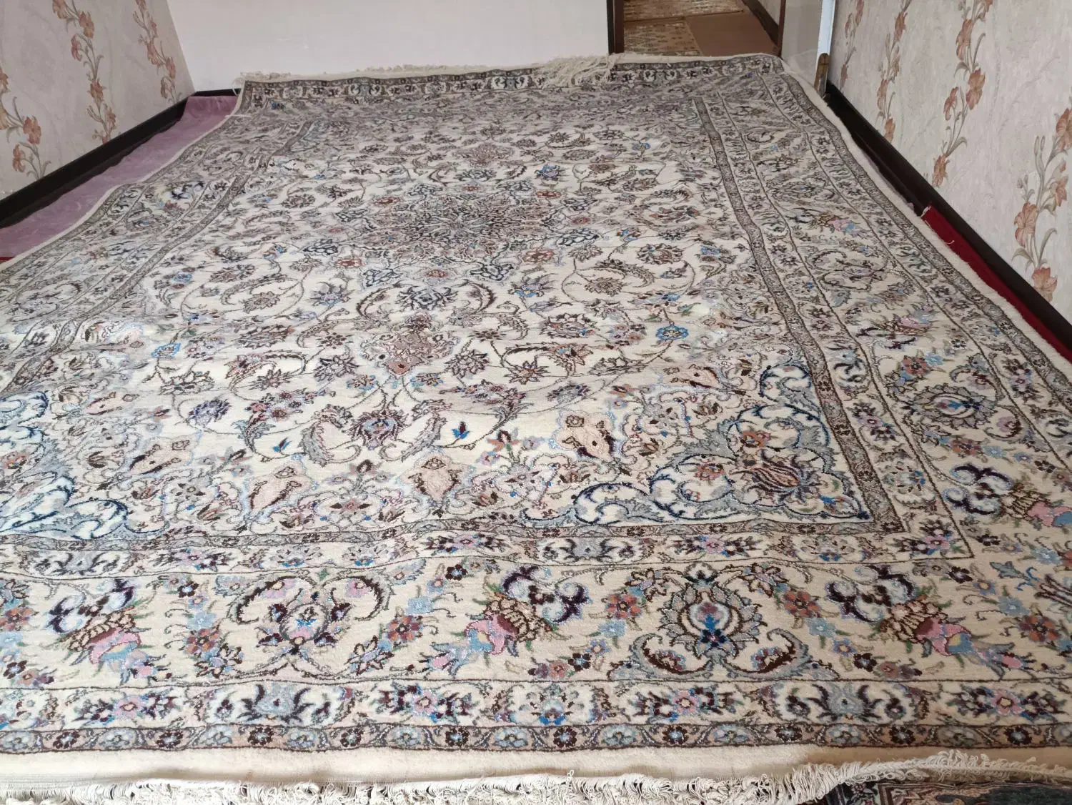 فرش دستباف|فرش|نجفآباد, شهید بهشتی|دیوار