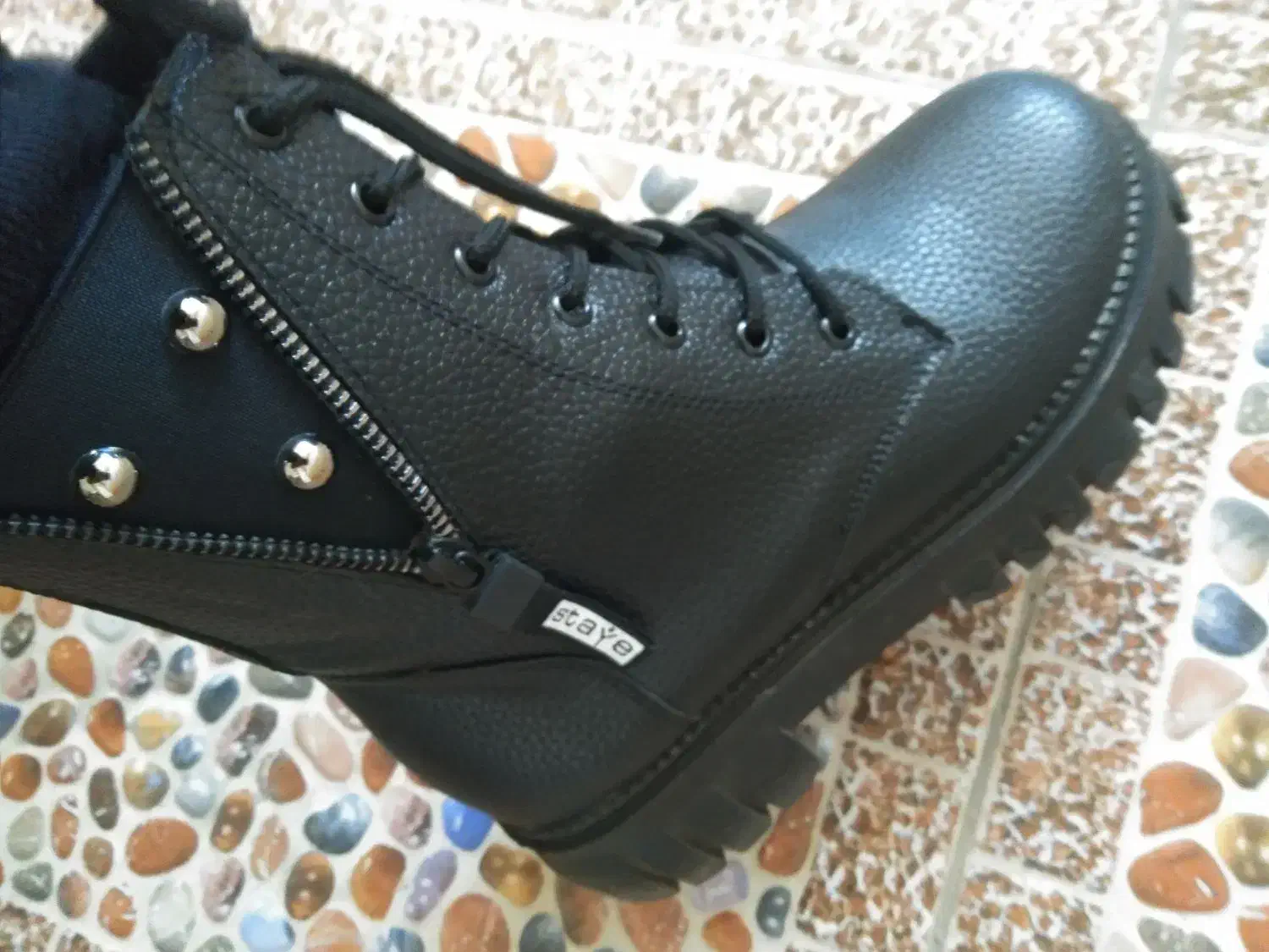 یک جفت بوت چرمی ساق بلند نو نو|کیف، کفش، کمربند|لنگرود, |دیوار