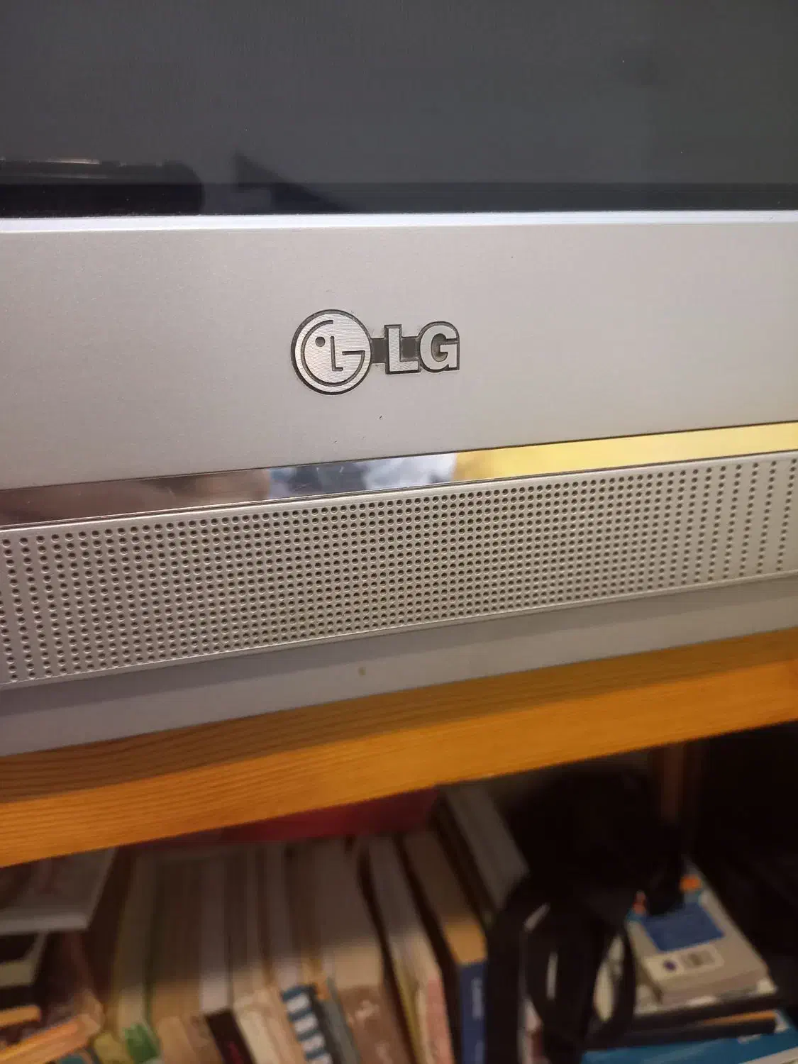 تلویزیون|تلویزیون و پروژکتور|بجنورد, |دیوار