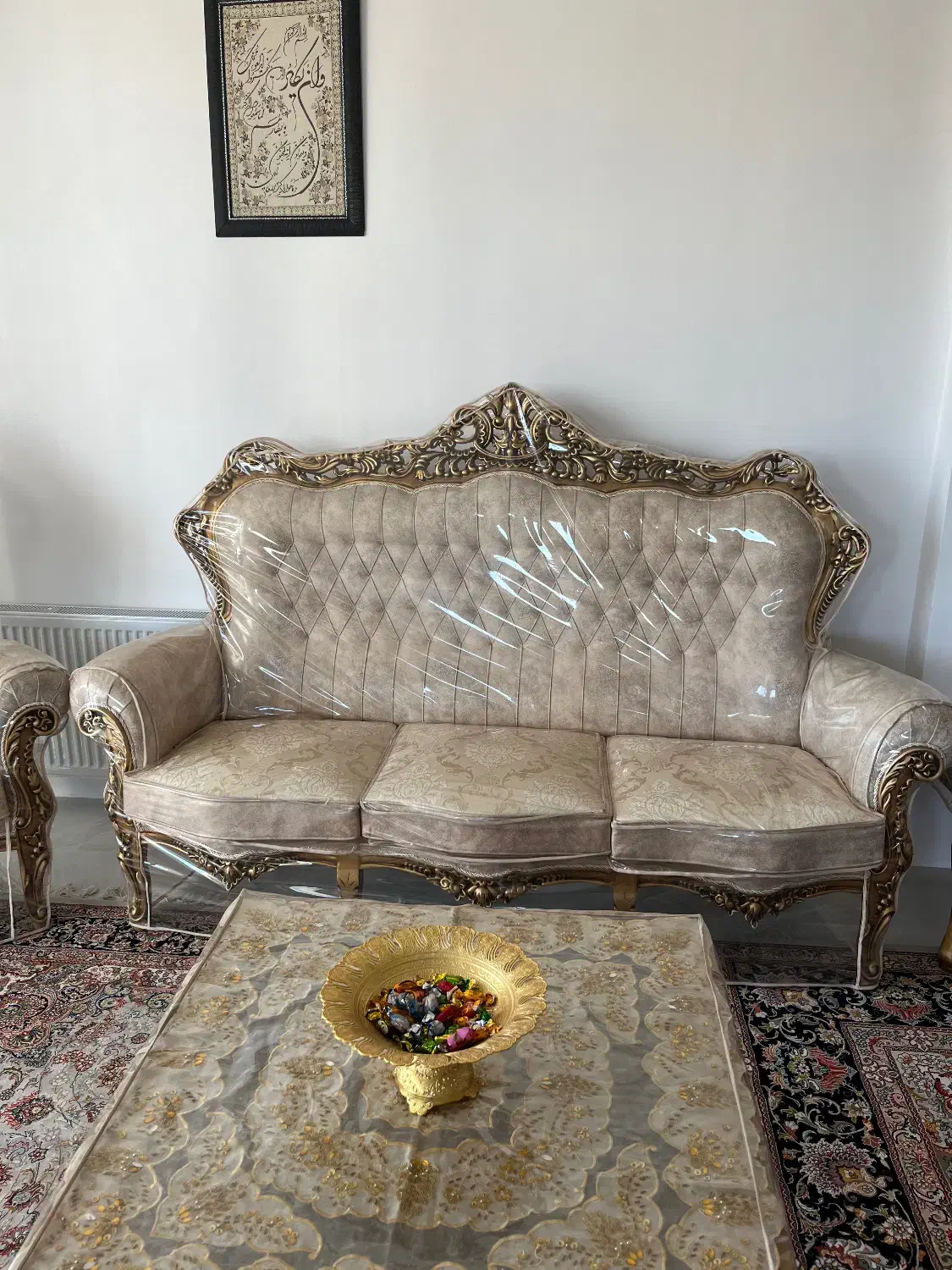 مبل سلطنتی|مبلمان خانگی و میز عسلی|شهرکرد, |دیوار