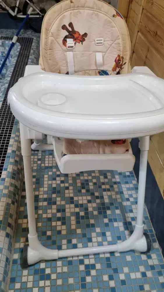 صندلی غذا کاملا سالم|تخت و صندلی بچه|صومعهسرا, |دیوار