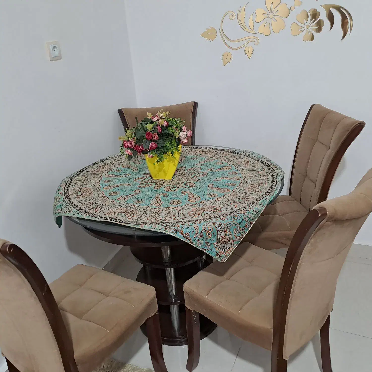 میز غذاخوری  چهار نفره|میز و صندلی غذاخوری|رامهرمز, |دیوار