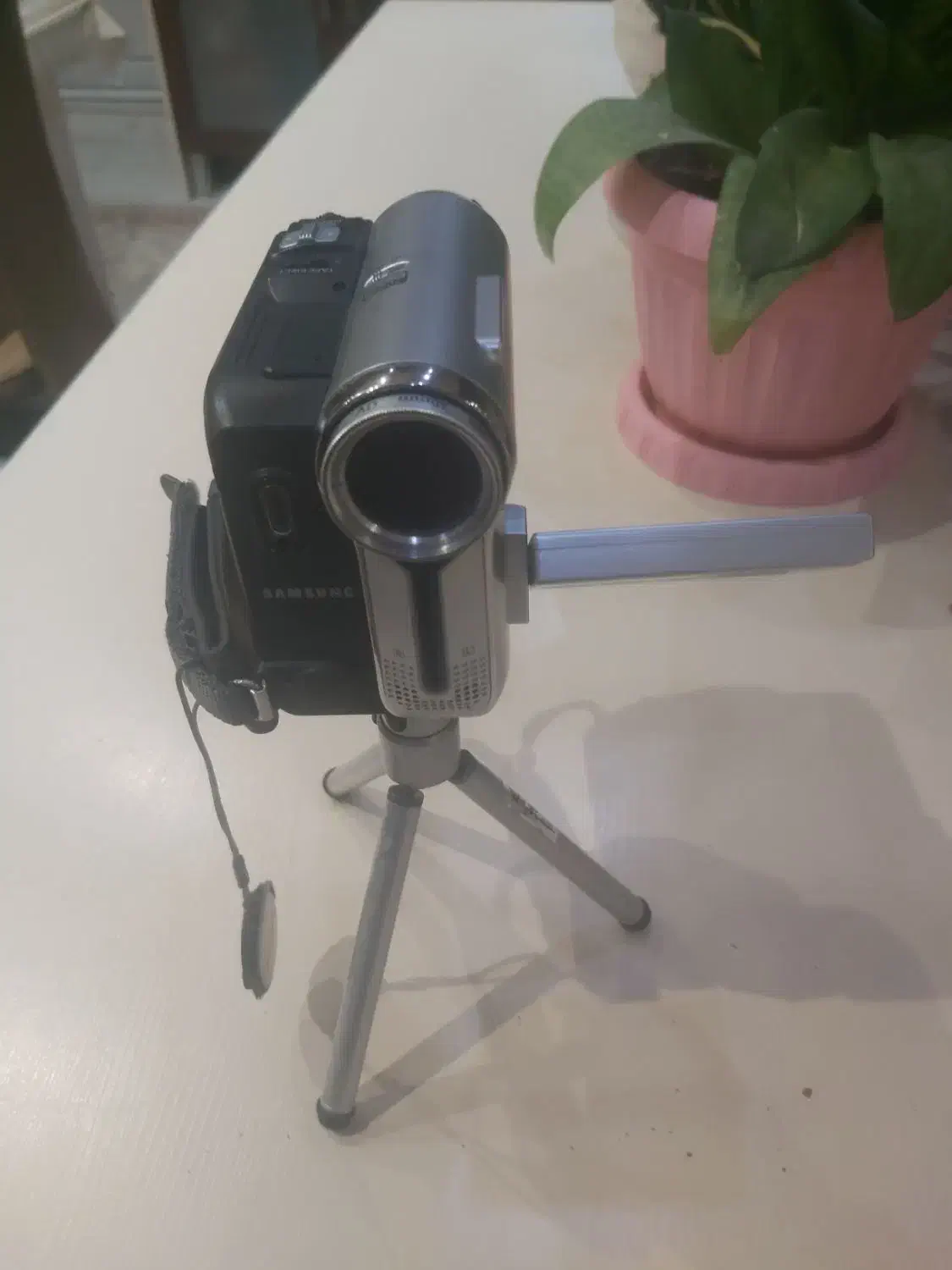 دوربین فیلم برداری و عکس برداری سامسونگ|دوربین عکاسی و فیلم‌برداری|تبریز, |دیوار