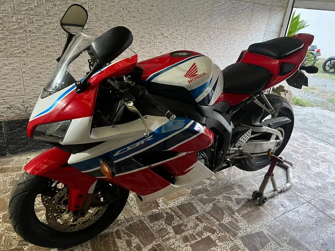 cbr1000|موتورسیکلت|تهران, هاشمی|دیوار