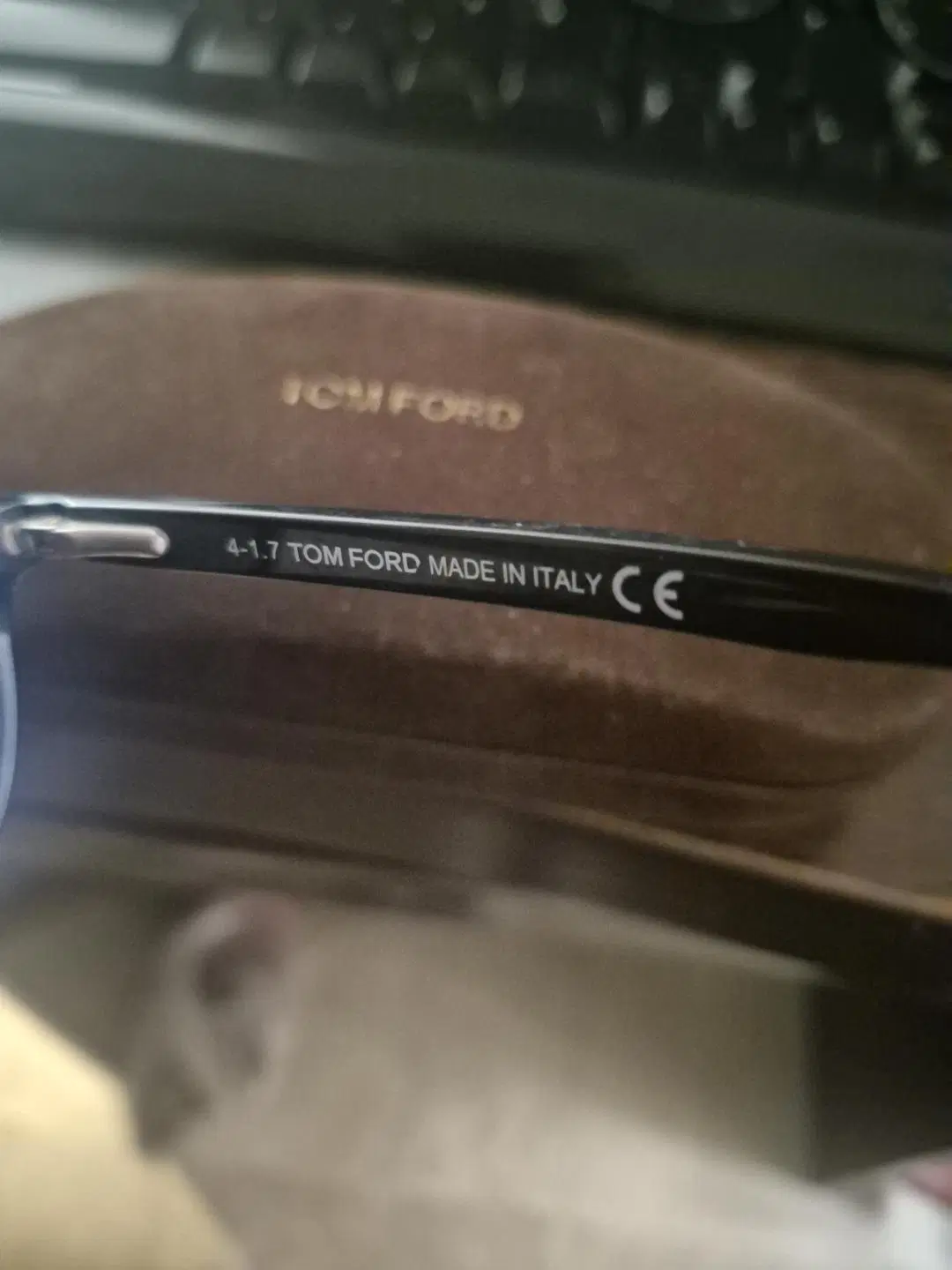 عینک آفتابی Tom Ford اصل ایتالیایی|زیورآلات و اکسسوری|تهران, سردارجنگل|دیوار