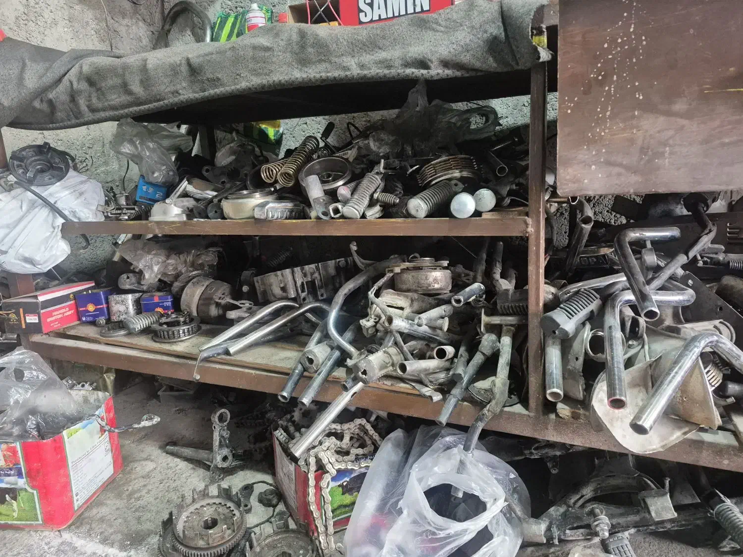 لوازم استوک موتورسیکلت هندا کاربراتور و انژکتور|قطعات یدکی و لوازم جانبی|فلاورجان, |دیوار