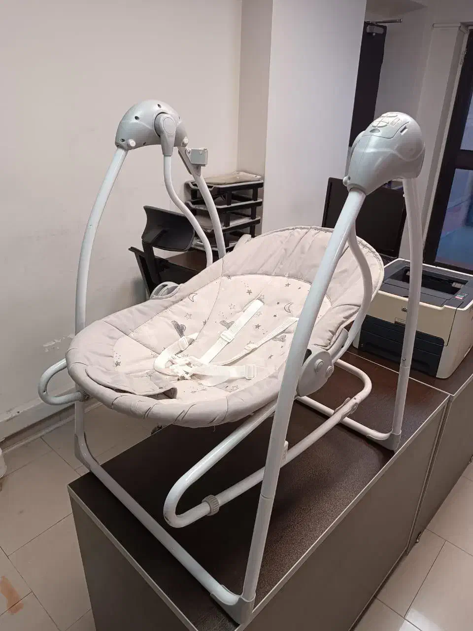 ننو گهواره نوزاد دیجیتال برقی و شارژی آمریکایی|اسباب و اثاث بچه|تهران, شهرک استقلال|دیوار