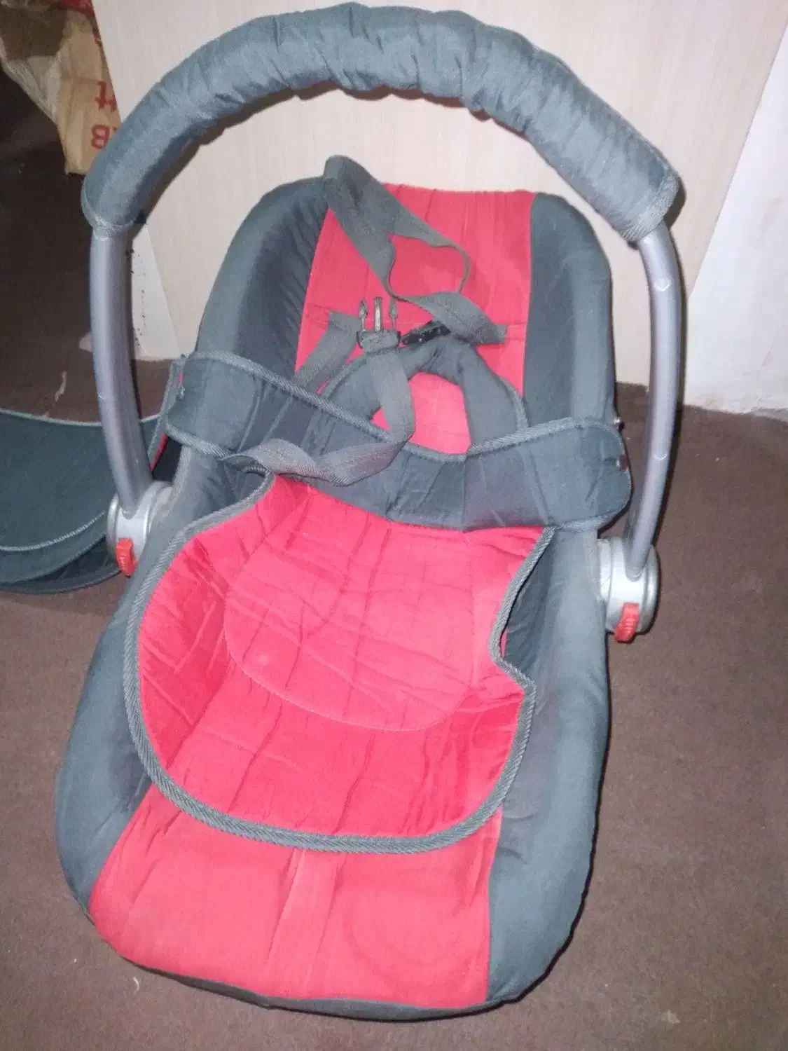 کریر سایه بان دار دلیجان|کالسکه و لوازم جانبی|اردبیل, |دیوار