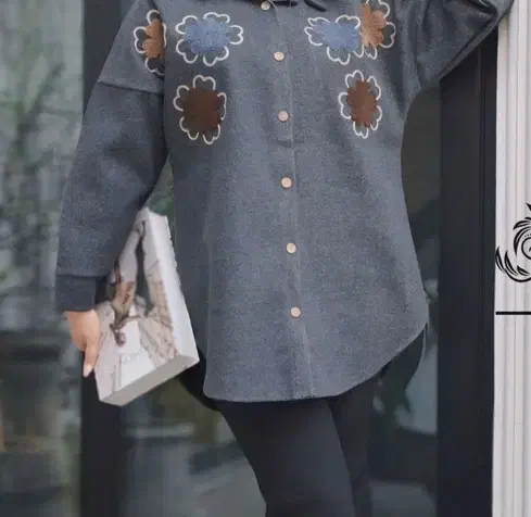 مانتو شنل دوزی و گازوئیلی فوتر (ورق بزنید لطفا)|لباس|بیرجند, |دیوار