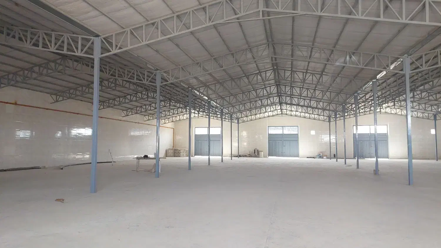 اجاره یافروش۲۵۰۰مترسالن بهداشتی بابرق۶۳۰آمپر|اجارهٔ دفتر صنعتی، کشاورزی، تجاری|مهریز, |دیوار