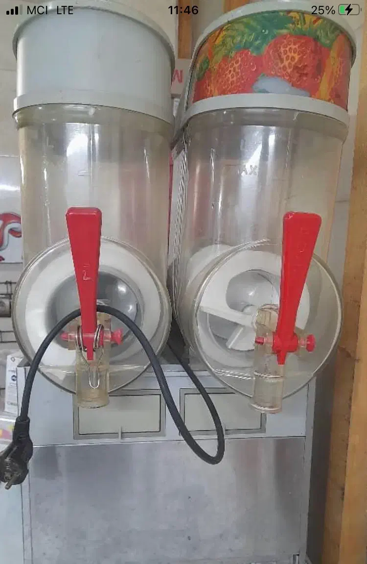 یخ در بهشت اوگولونی ایتالیا|فروشگاه و مغازه|بندر انزلی, شهرداری|دیوار