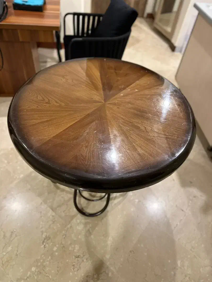 میز گرد|میز و صندلی غذاخوری|تهران, سوهانک|دیوار