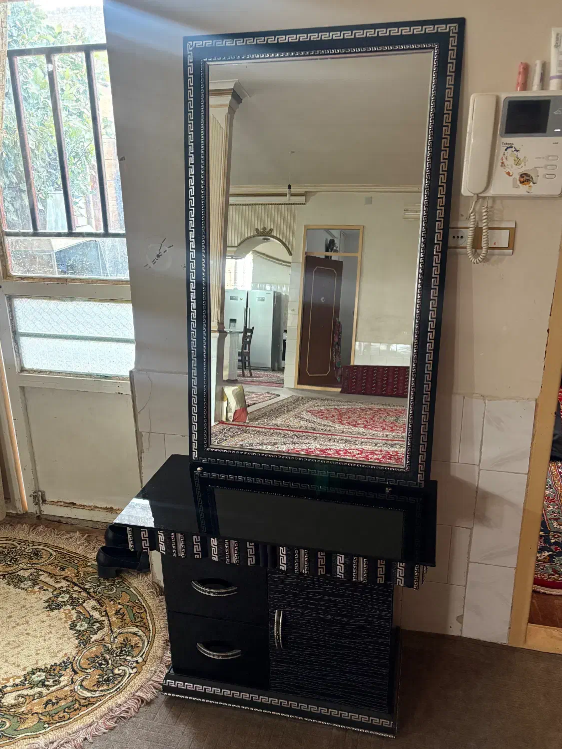 اینه شمعدان|بوفه، ویترین، کنسول|تربت‌حیدریه, شهرک ولیعصر|دیوار