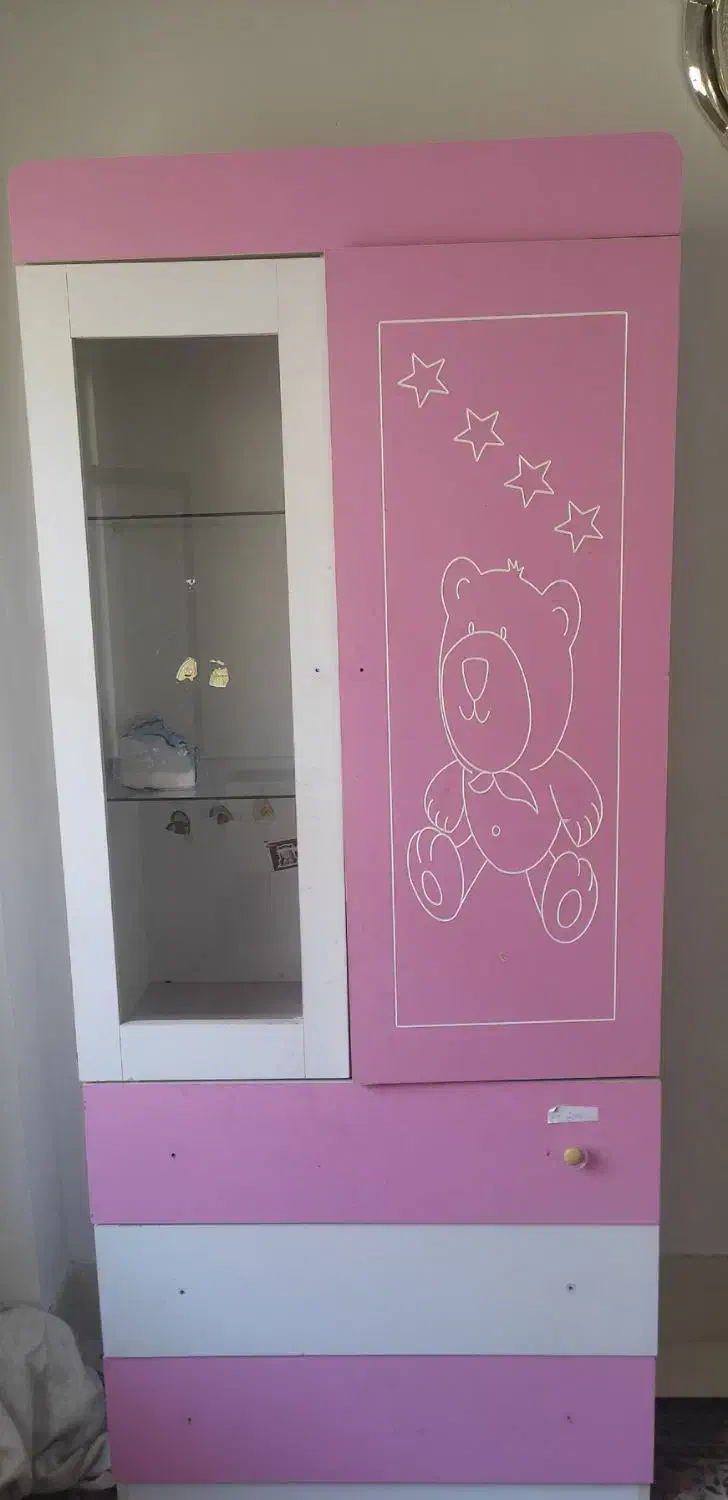 فروش فوری کمد جفتی، کمد بچه، آباژور، ساعت|حراج|فولادشهر, C4|دیوار