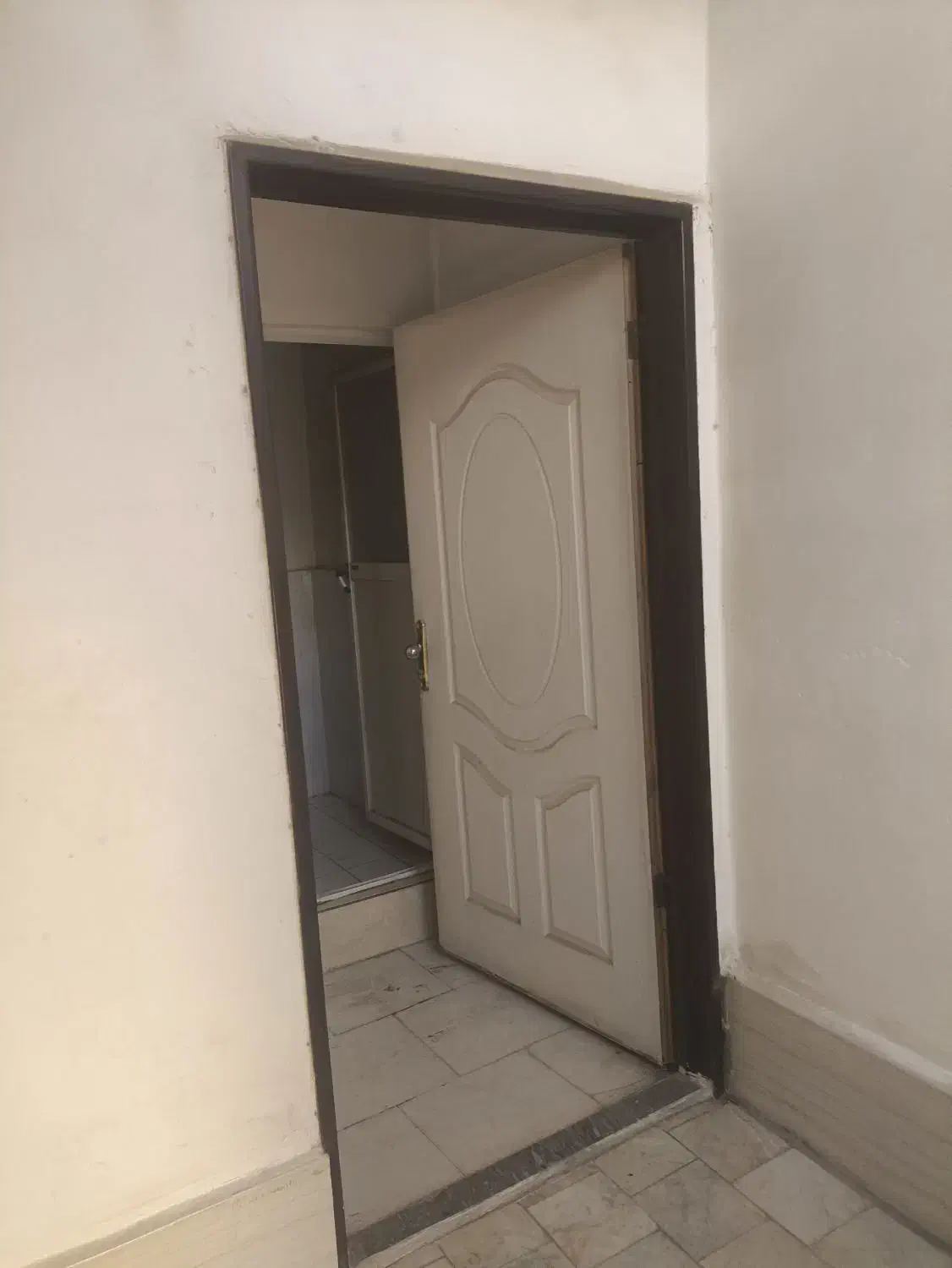 خانه آپارتمانی طبقه ۳|فروش آپارتمان|رباط‌کریم, شترخوار|دیوار