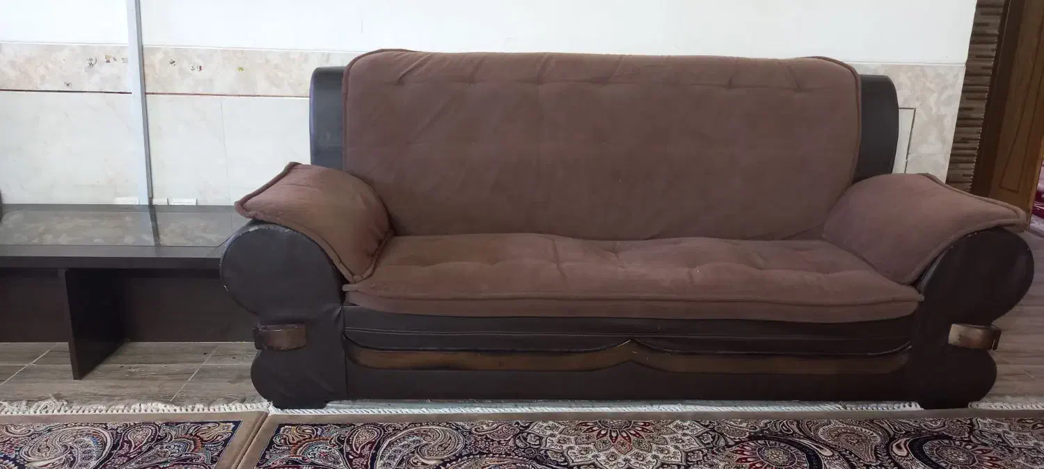 مبل ۷نفره راحتی|مبلمان خانگی و میز عسلی|کوهپایه, |دیوار