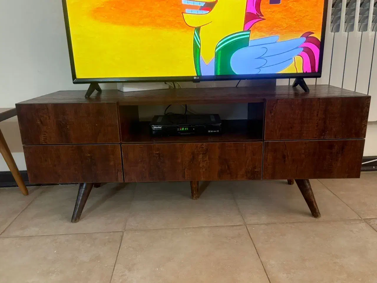 میز تلوزیون شیک نو نو|مبلمان خانگی و میز عسلی|شیراز, شهرک آرین|دیوار
