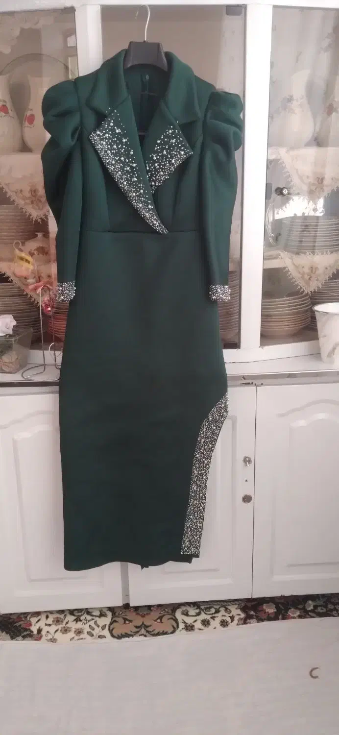 لباس مجلسی|لباس|کشکسرای, |دیوار