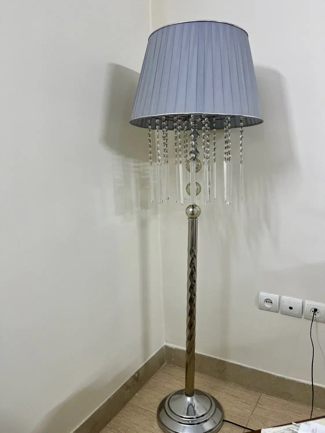 آباژور ایستاده|چراغ خواب و آباژور|پردیس, فاز ۲|دیوار