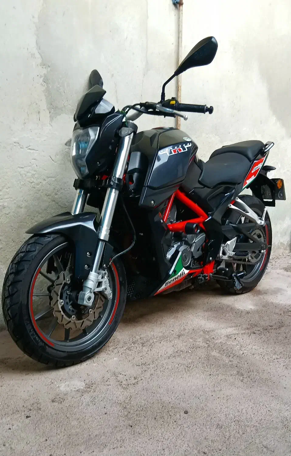 بنلی ۲۵۰ مدل ۹۶ وارداتی|موتورسیکلت|رشت, پل تالشان|دیوار