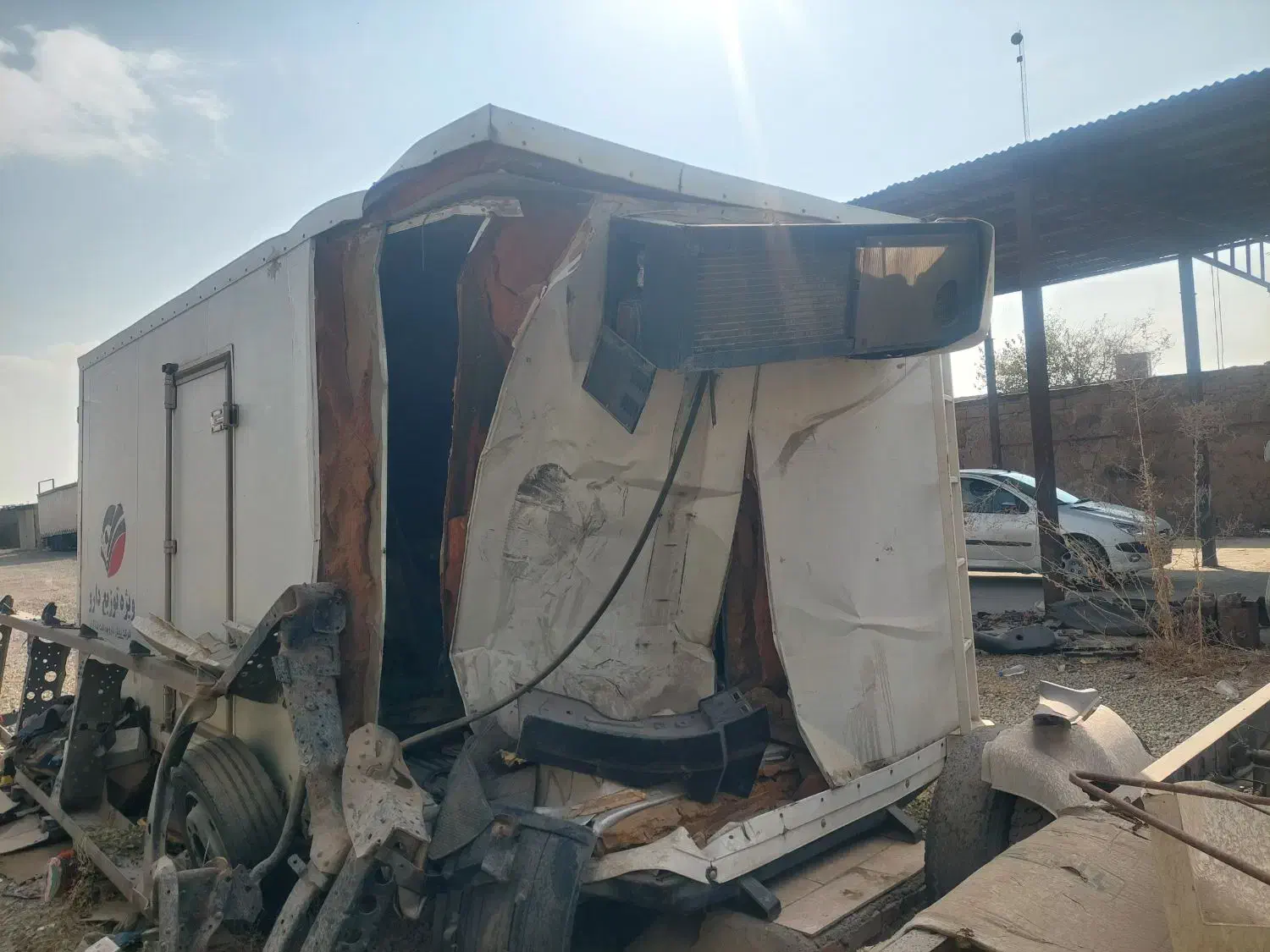 یخچال تصادفی ایسوزو۶تن باموتور|خودرو سنگین|اسلام‌شهر, شاطره|دیوار