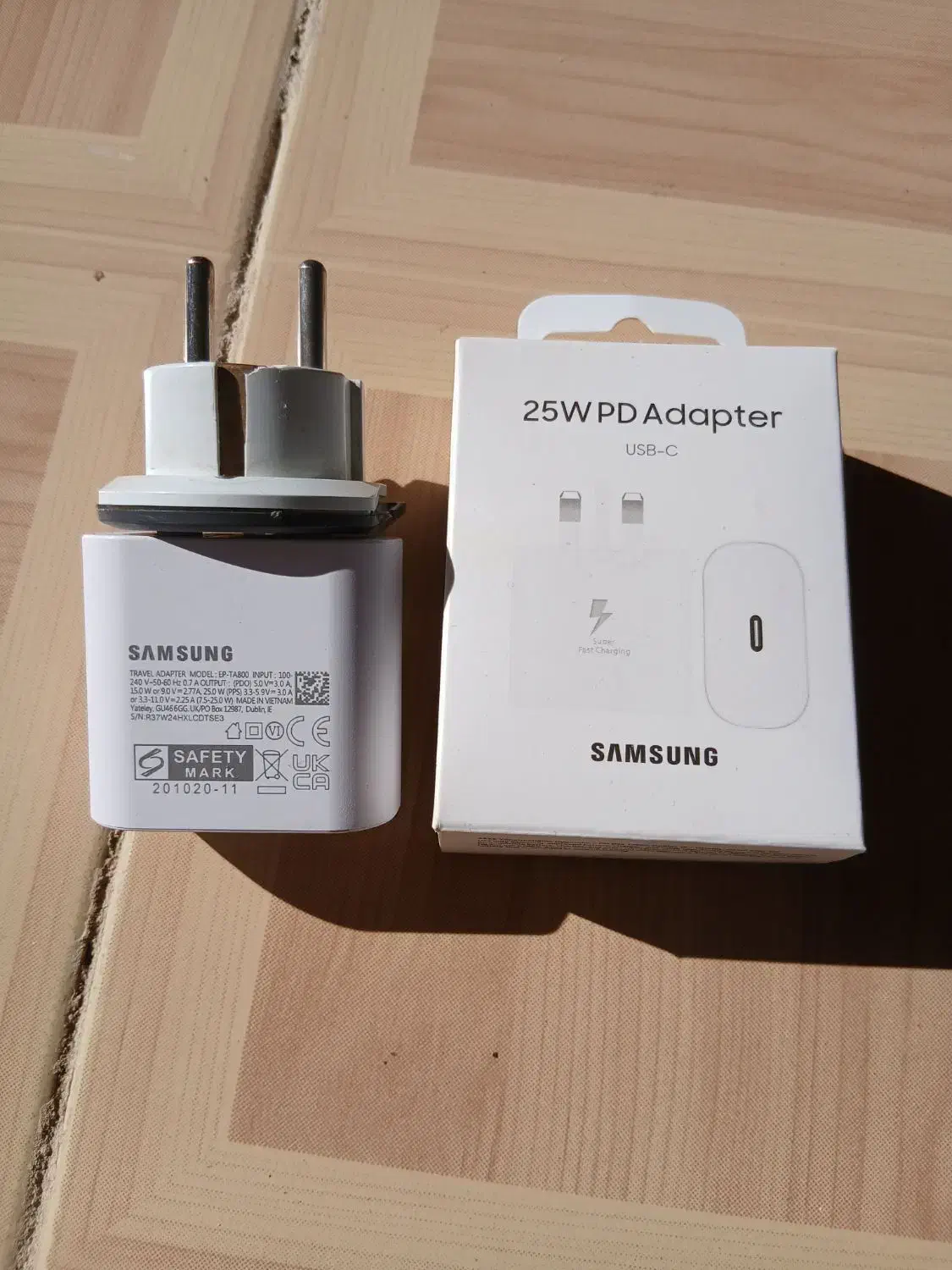 شارژر۲۵وات اصلی در حد|لوازم جانبی موبایل و تبلت|بروجن, |دیوار