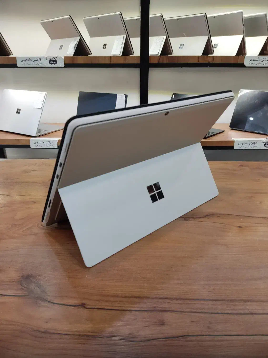 سرفیس پرو ۸ سیم کارت خور با گارانتی شرکتی|رایانه همراه|مشهد, ارشاد|دیوار