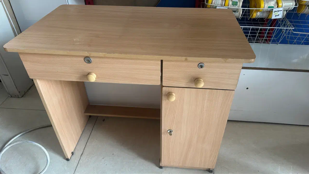 میز کامپیوتر|میز تحریر و کامپیوتر|شهریار, شهریار|دیوار