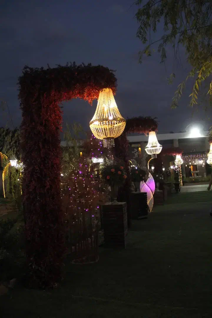 تالار اقتصادی نامزدی بله برون تولد عقد|خدمات پذیرایی، مراسم|چهارباغ, |دیوار